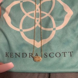 Kendra Scott Chelsea rose gold pendant necklace